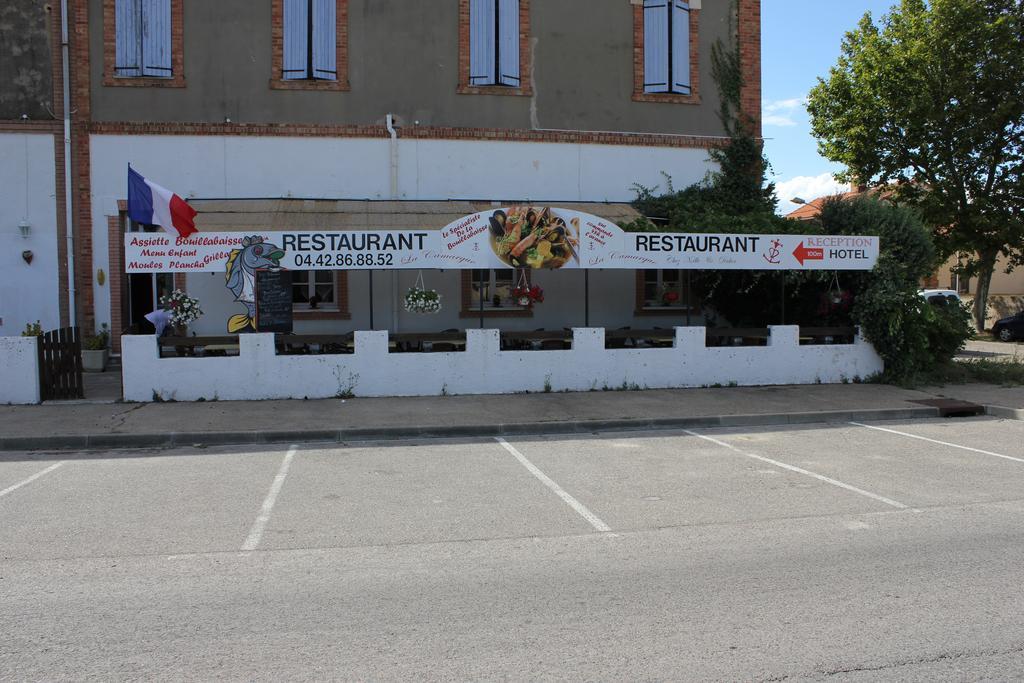 Hotel Restaurant La Camargue Salin de Giraud Bagian luar foto